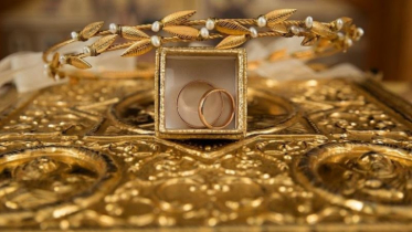 সোনার দাম বাড়ছেই শুধু